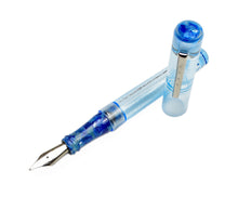 Load image into Gallery viewer, Model 03 Iterum Fountain Pen - Arctic Ice &amp; Orchid Blue SE