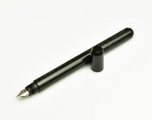 Load image into Gallery viewer, Model 25 Eclipse Fountain Pen - Black Diamond SE